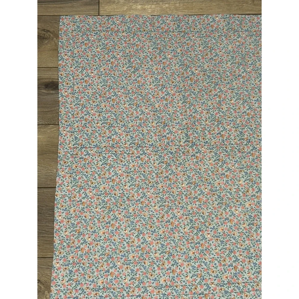 Handmade dress lap